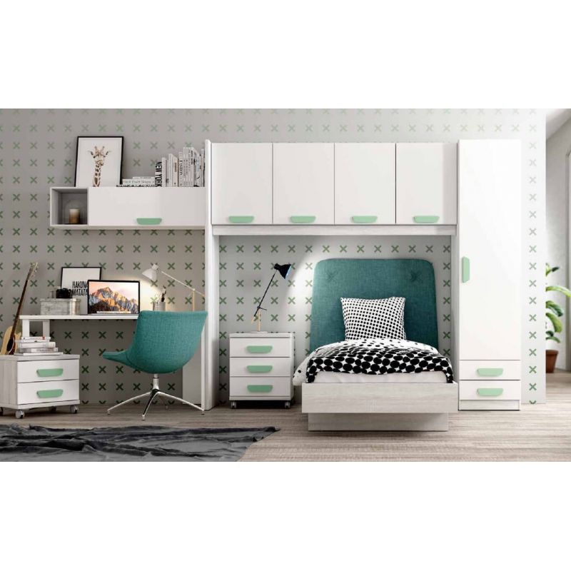 dormitorio con armario puente a medida cabecero tapizado y escritorio con  cajones